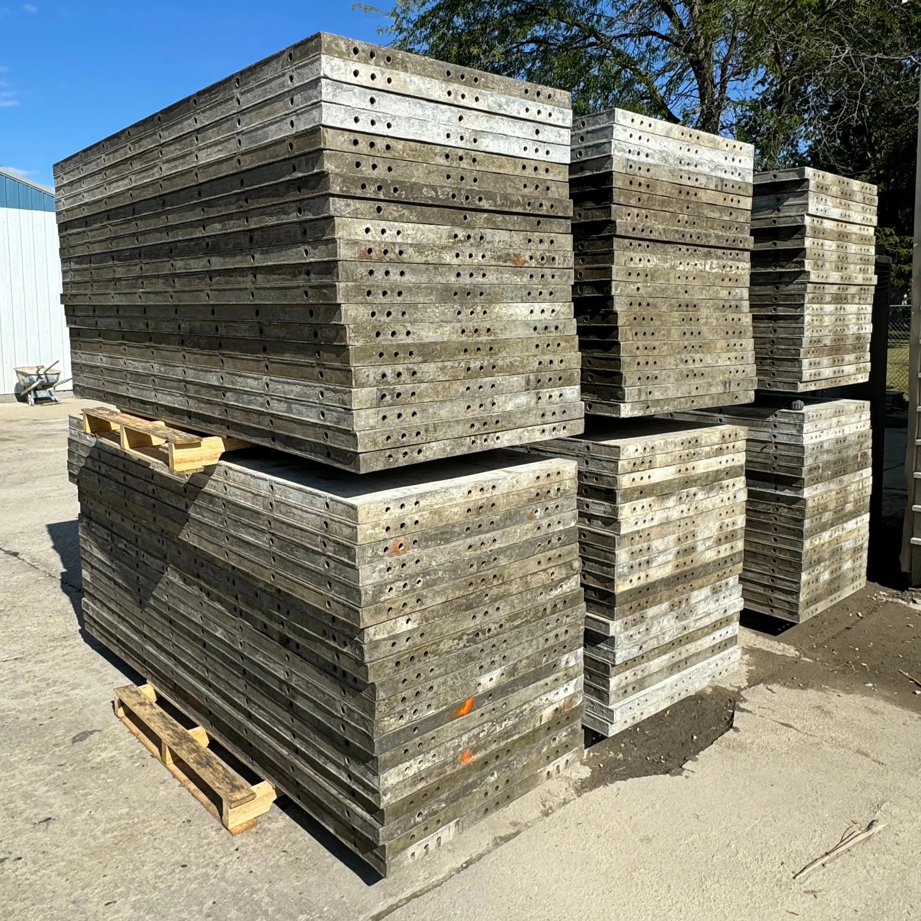 Concrete Wall Forms for Sale at BIC Auctions