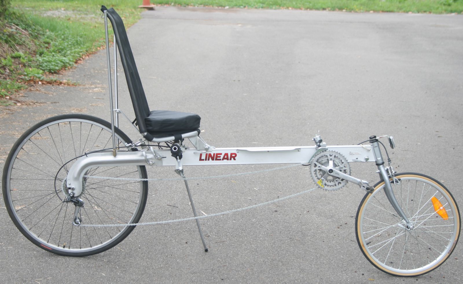 Iowa Vintage Linear LWB Silver Bicycle Man