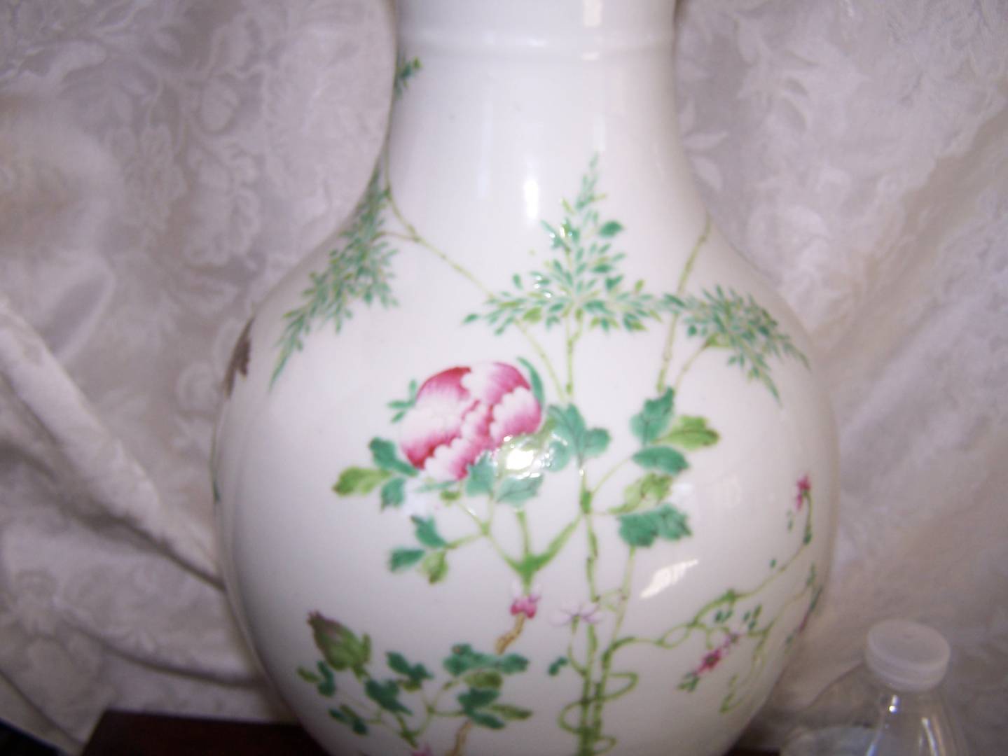 LARGE FAMILLE ROSE? VASE BIRDS TREES 4 CHARACTER MARK ? IDENTIFY Help