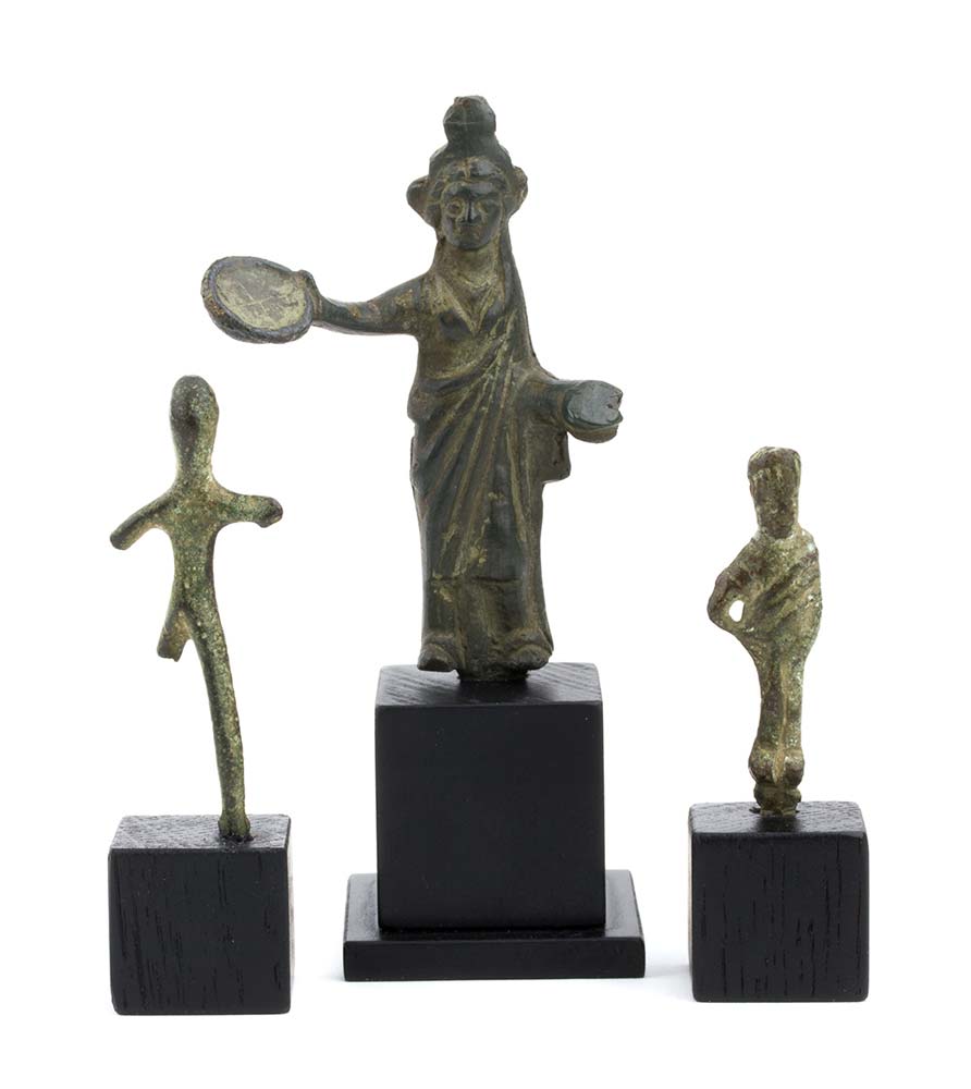 TRE STATUETTE VOTIVE ETRUSCHEVI IV secolo Bertolami Fine Art