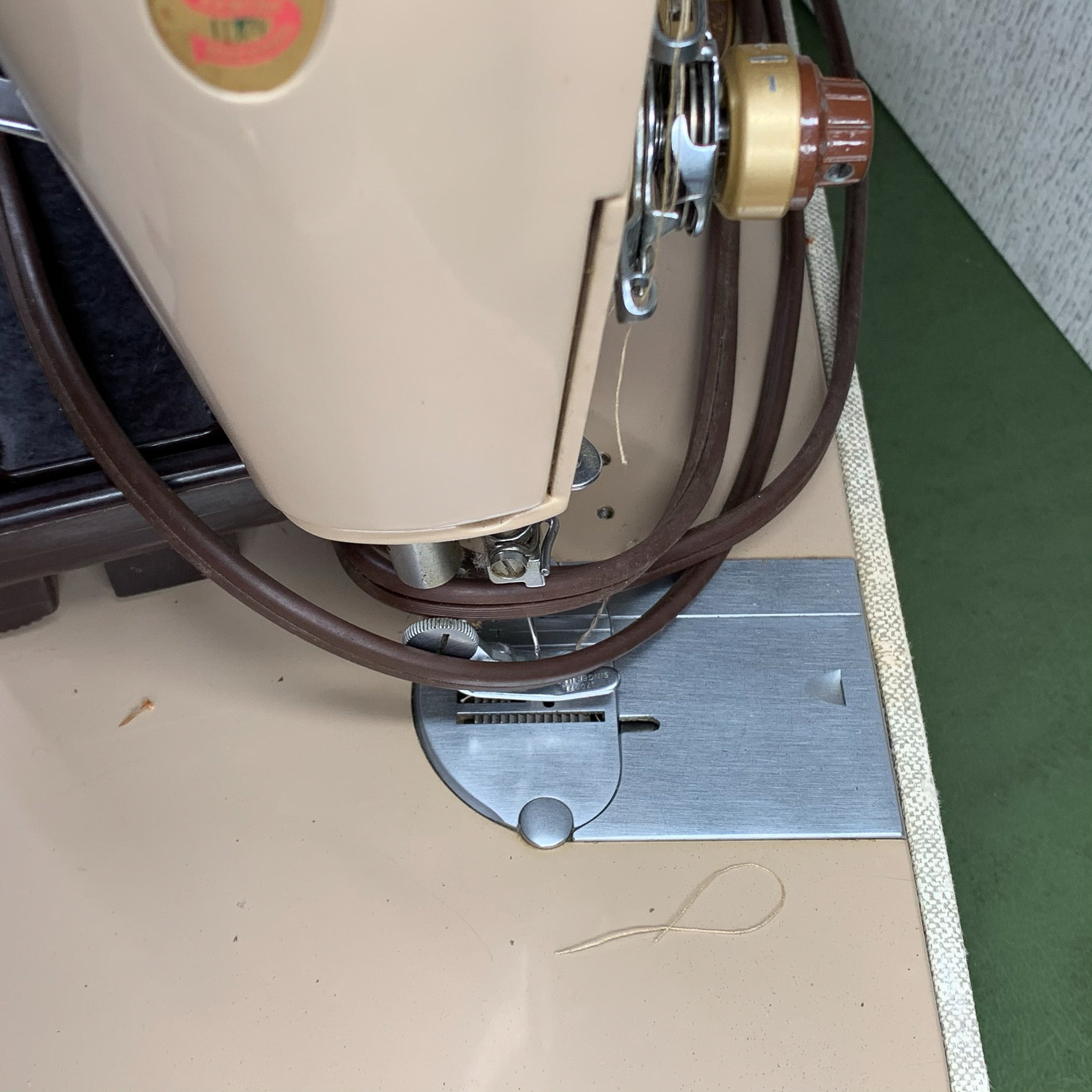 SINGER MODEL 503A TRAVEL SEWING MACHINE