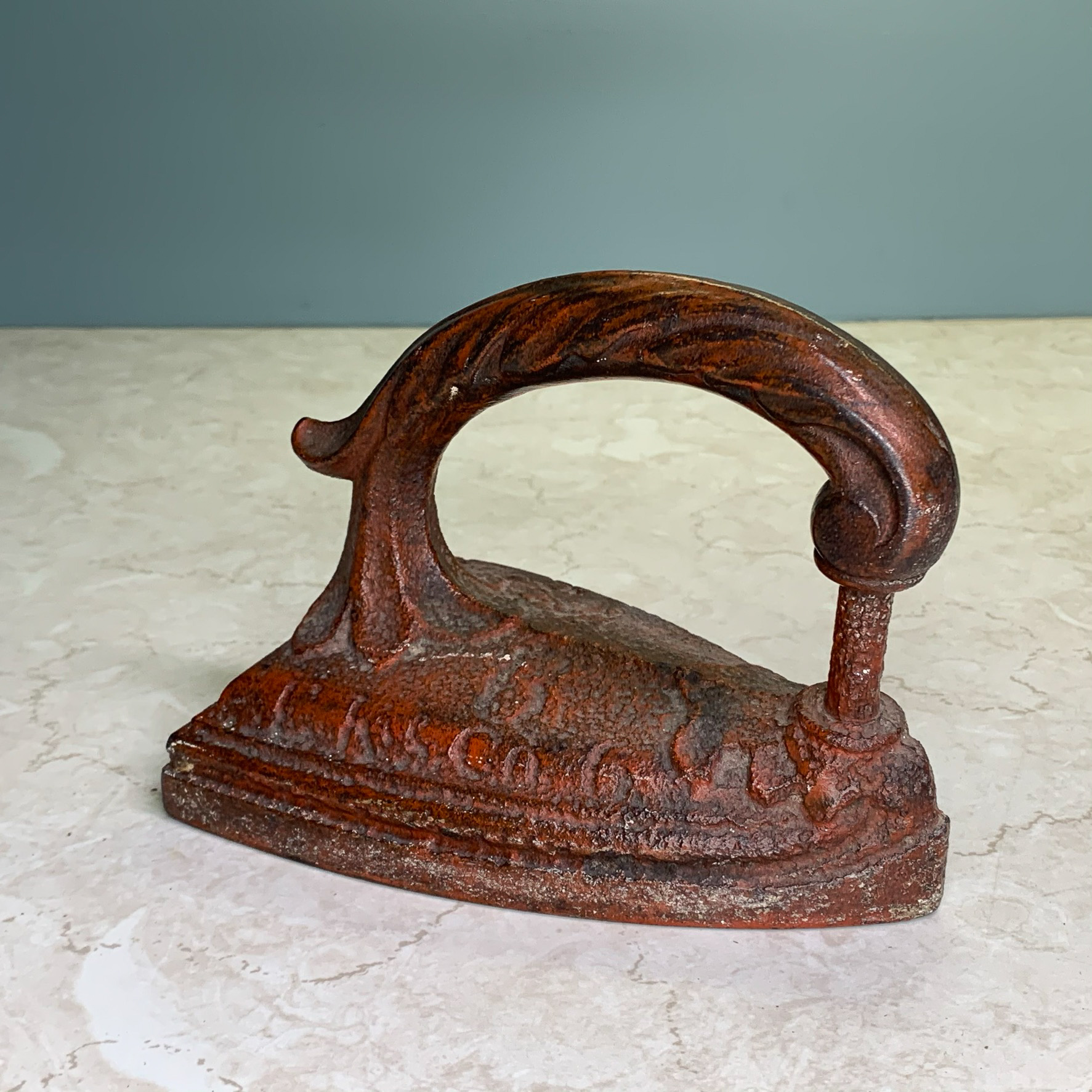 (2pc) CAST IRON DOORSTOPS