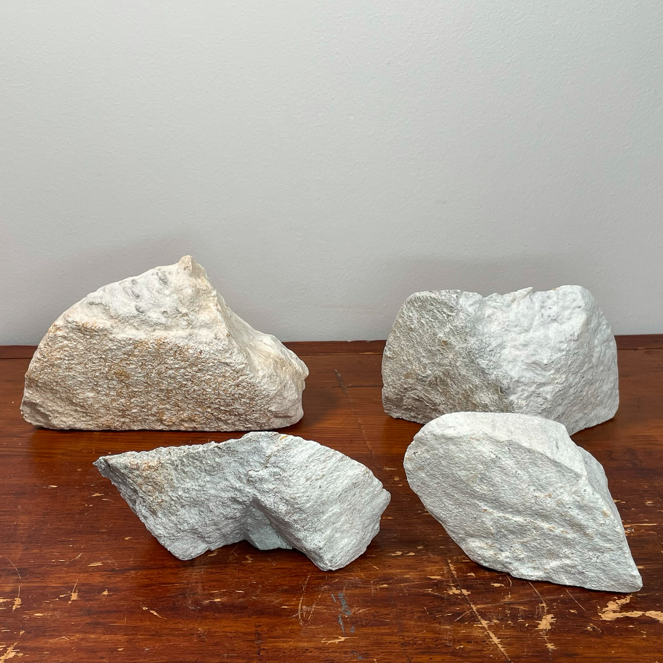 (4pc) INUIT SOAPSTONE CARVINGS