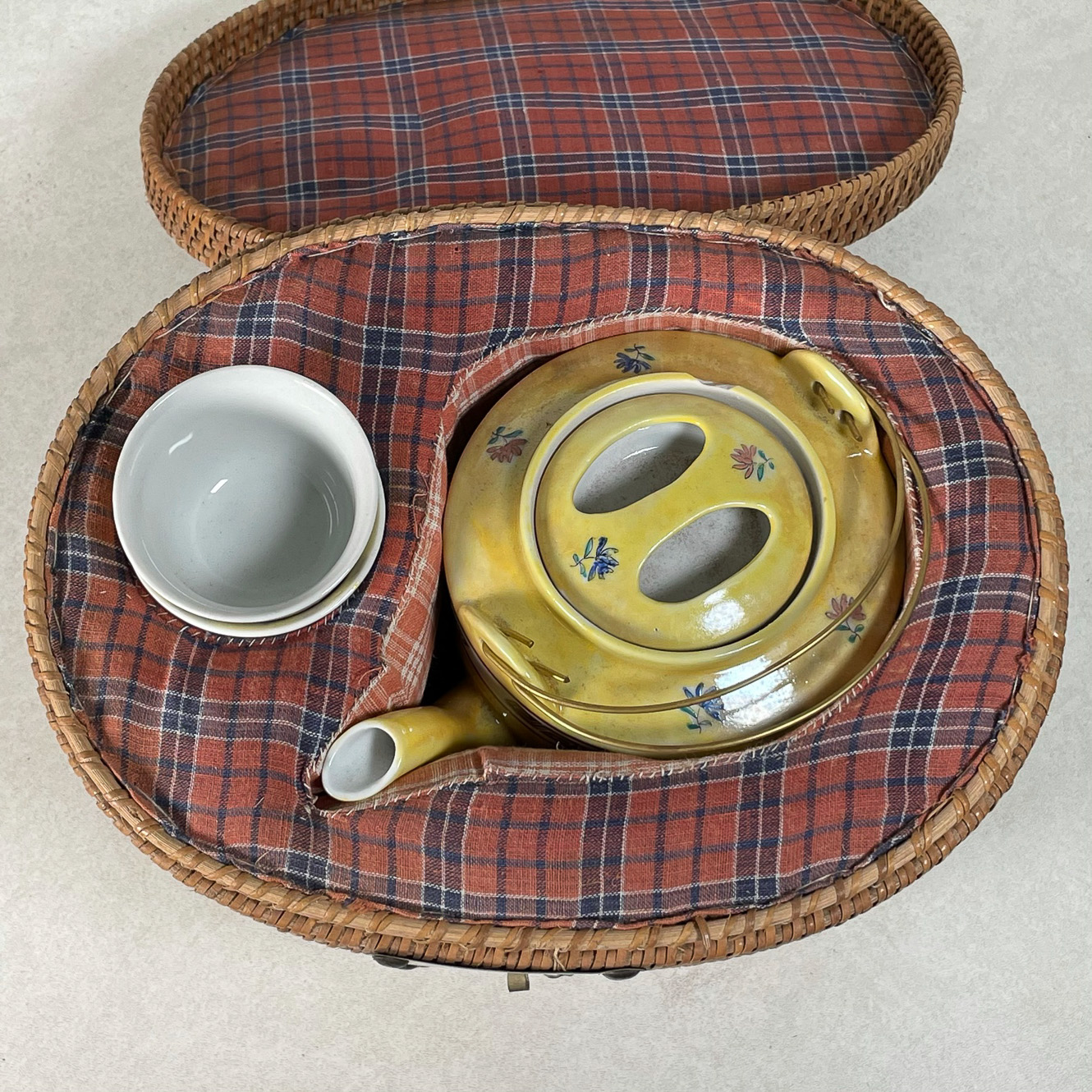 PICNIC TEA SET