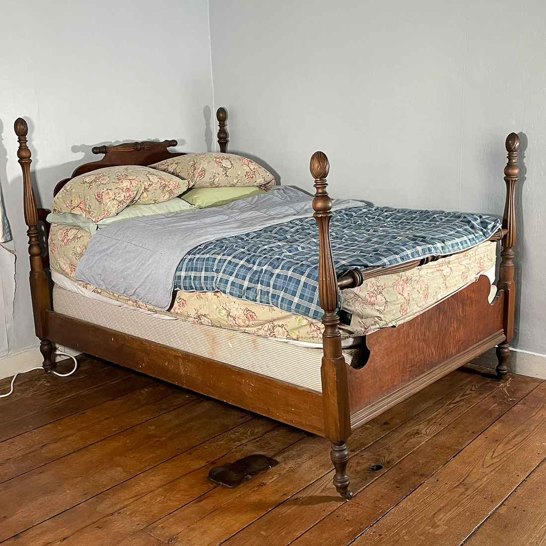 OAK POSTER BED