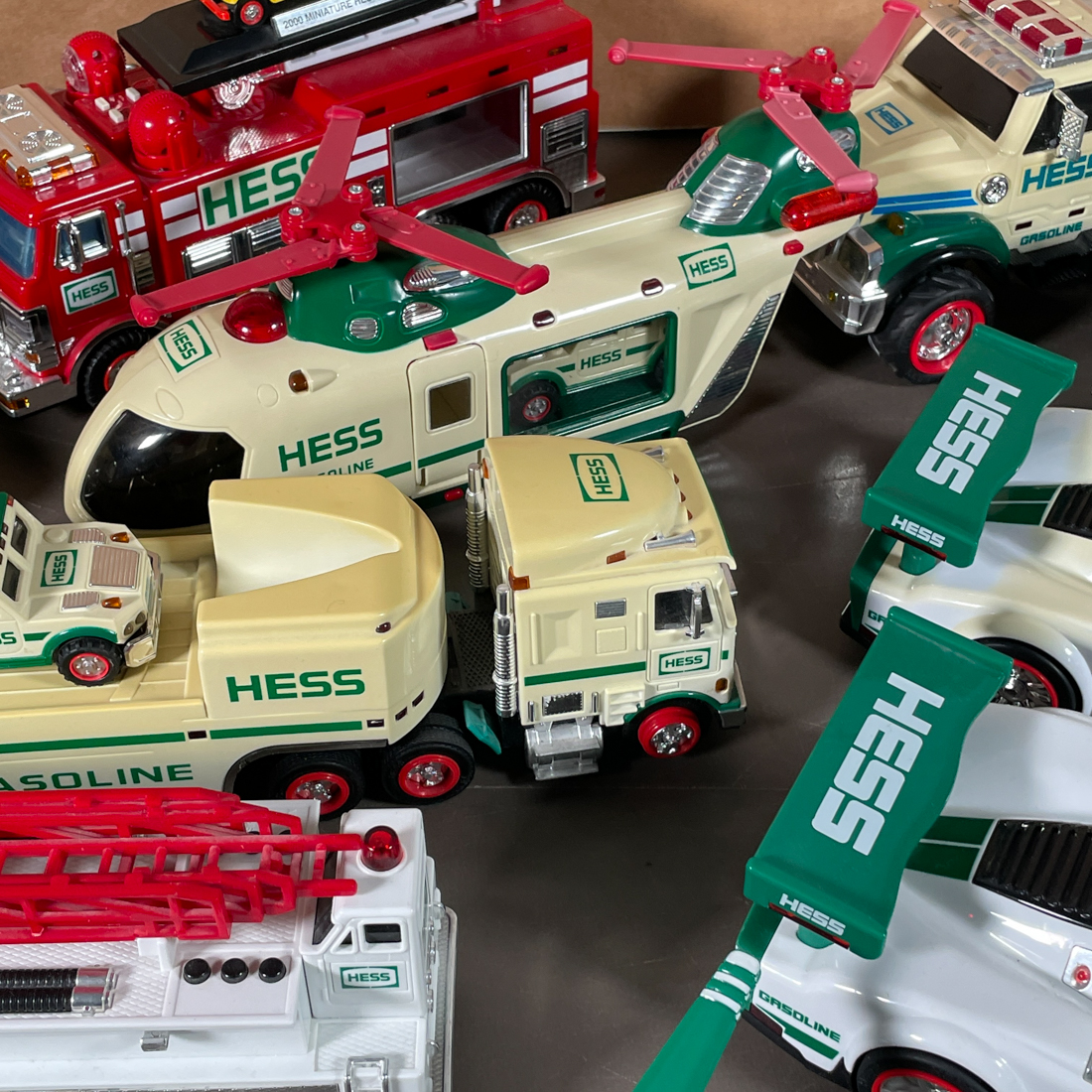 COLLECTION HESS TRUCKS