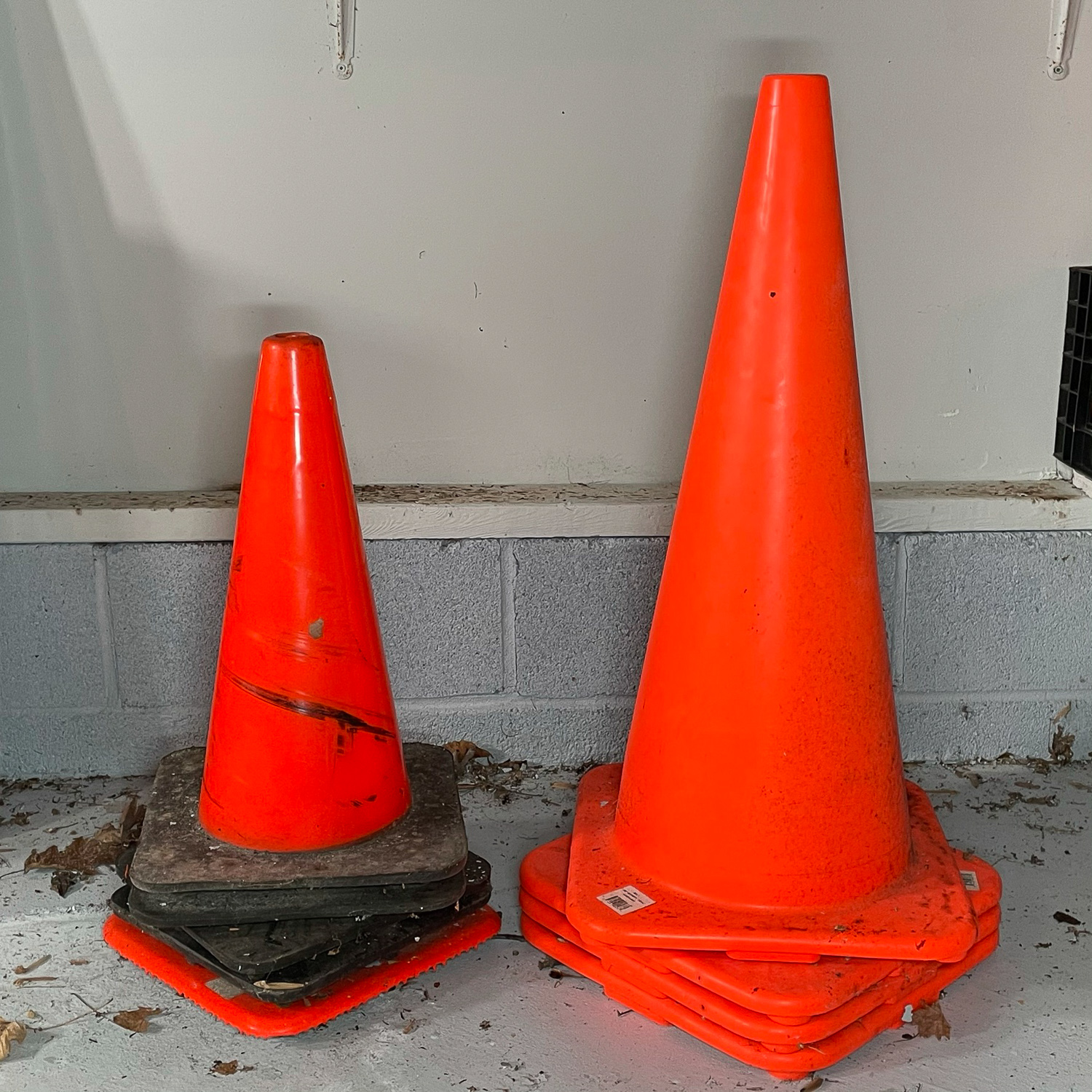 ORANGE TRAFFIC CONES