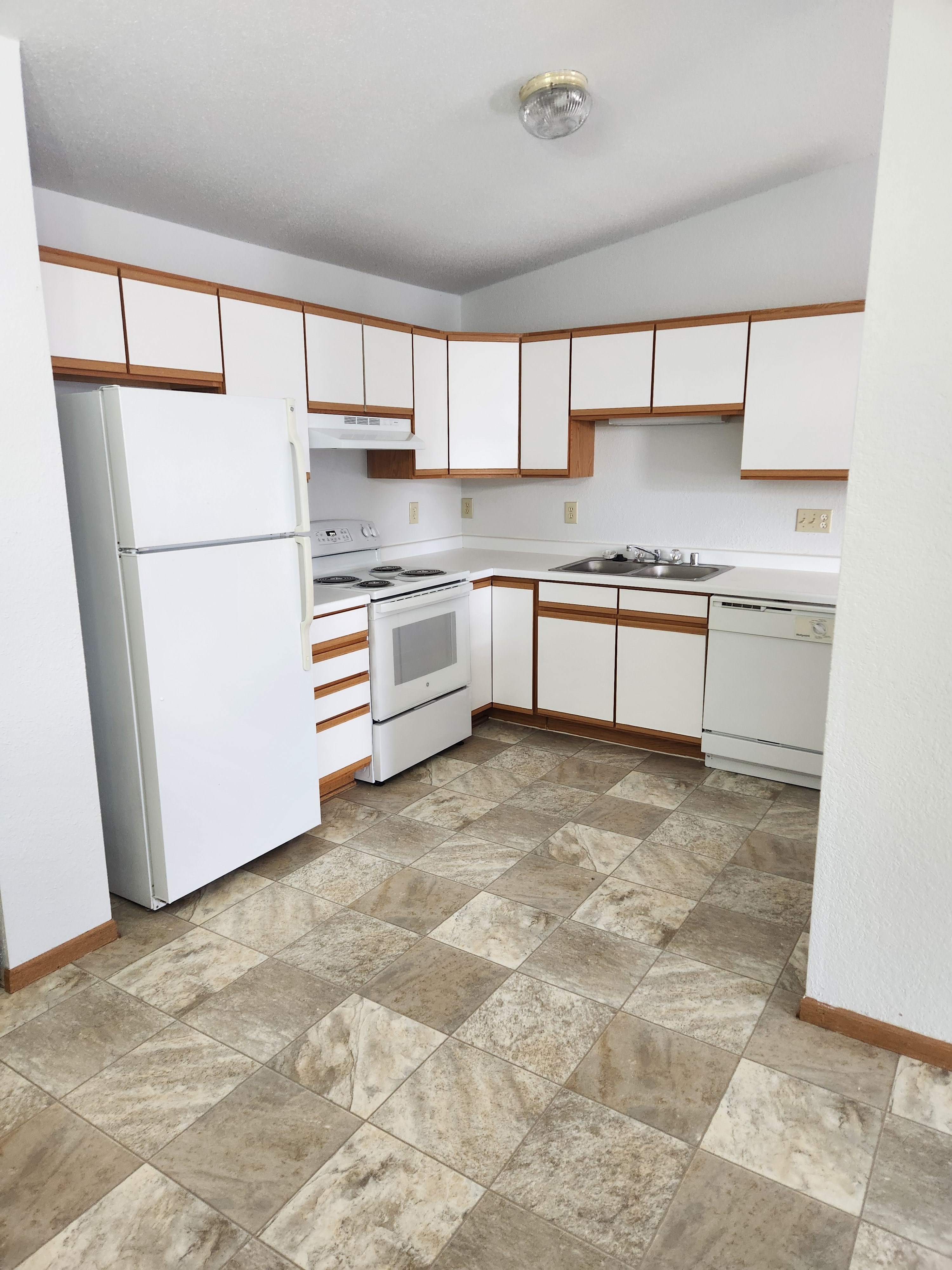 Maplewood Apartments Racine Bieck Management