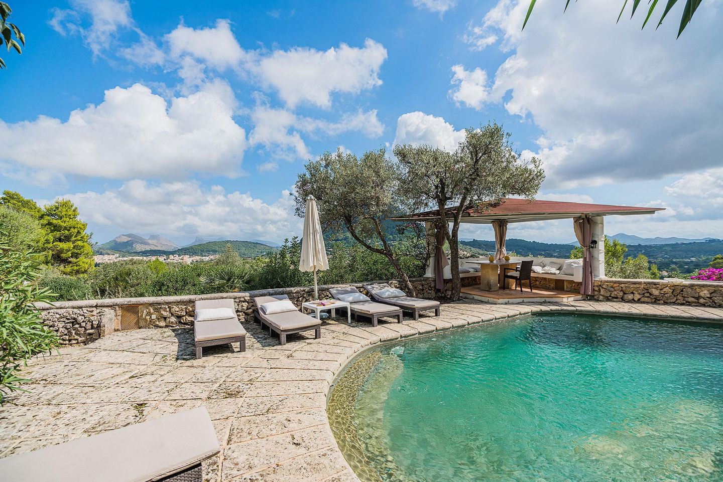 Finca La Belleza in Pollensa (Mallorca Norden) für 8 Personen mieten
