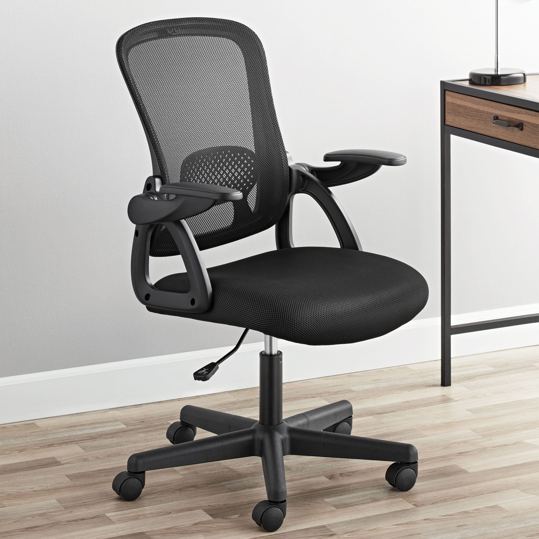 Mainstays Ergonomic Mesh Back Task Office Chair with Flipup Arms