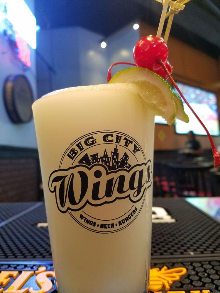 HAPPY HOUR Big City Wings