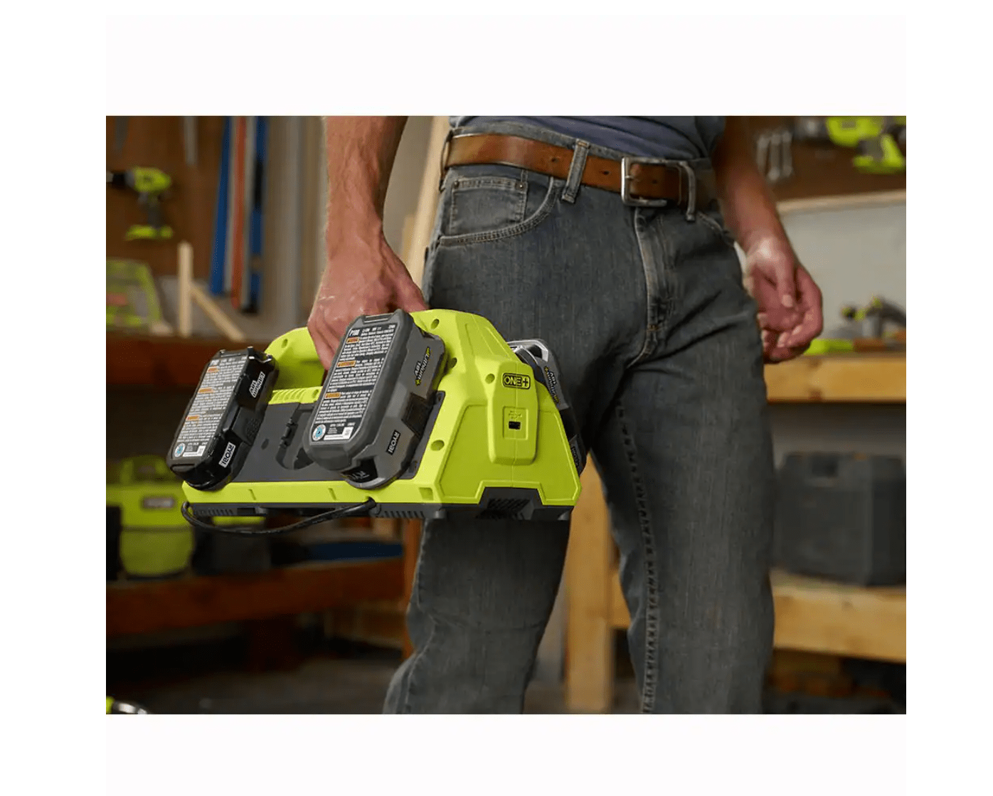 RYOBI P135 ONE+ 18V 6-Port Dual Chemistry IntelliPort SUPERCHARGER With