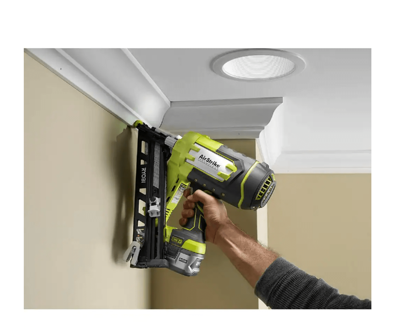 RYOBI P330-PSK004 ONE+ 18V Cordless AirStrike 15-Gauge Angled Finish