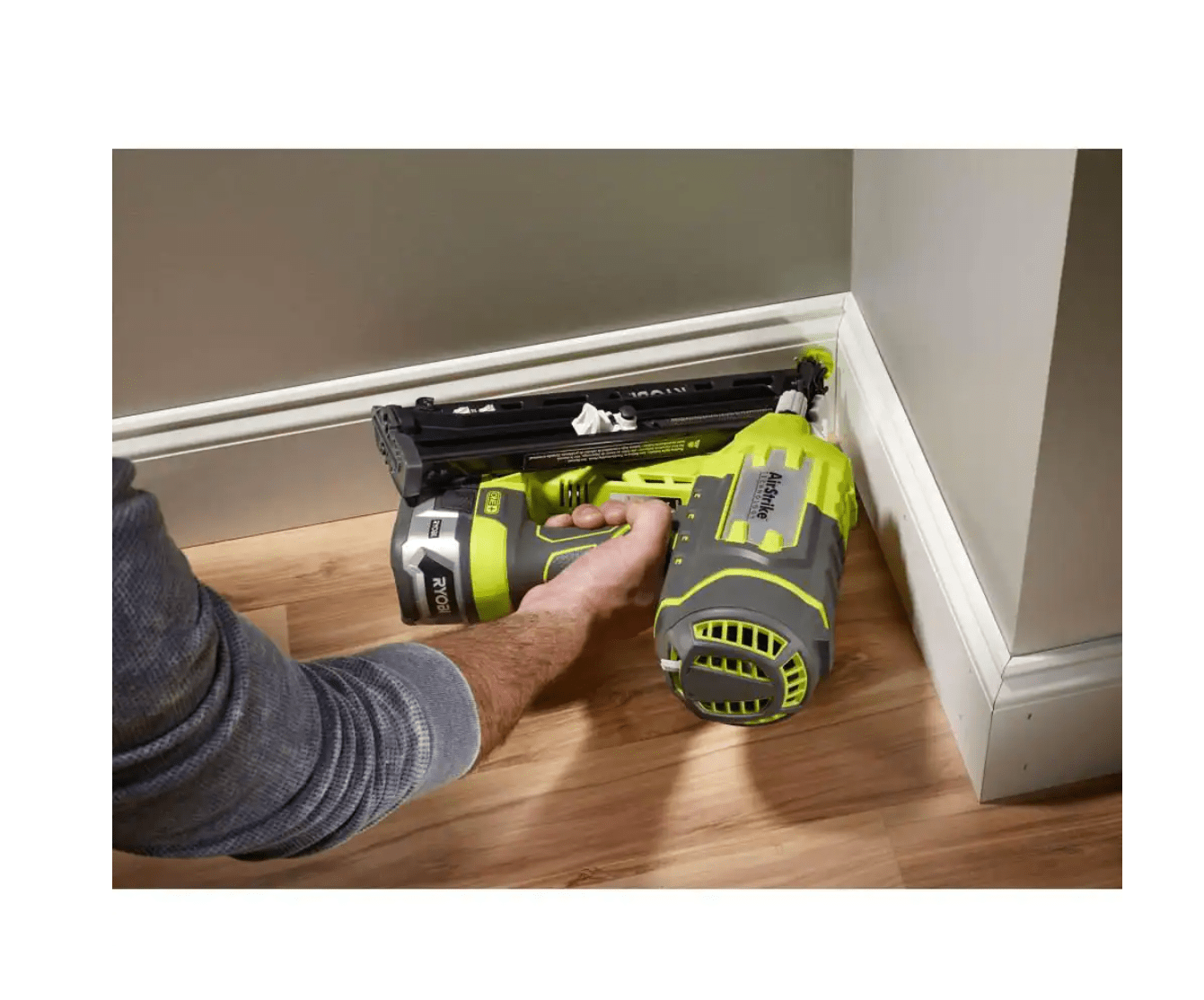 RYOBI P330-PSK004 ONE+ 18V Cordless AirStrike 15-Gauge Angled Finish