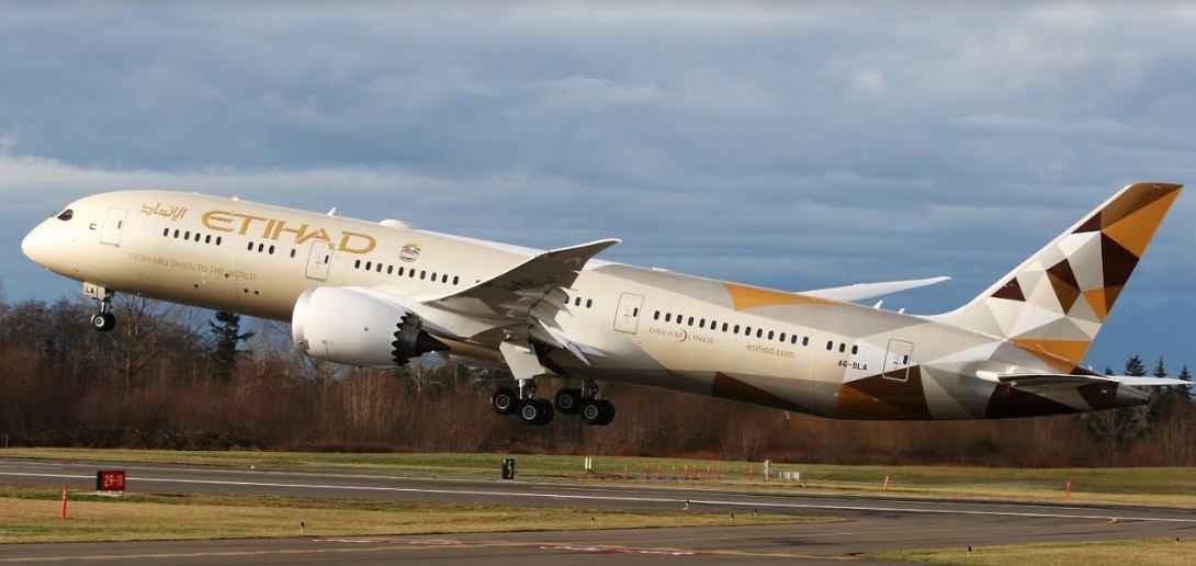 Etihad Airways introduces third daily flight to Riyadh