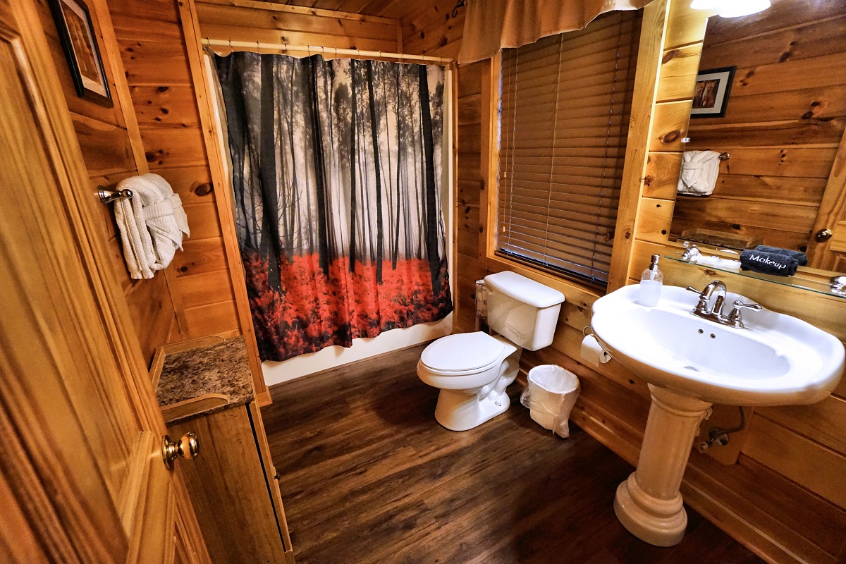Bigfoot Crossing ℠ Bigfoot Cabins