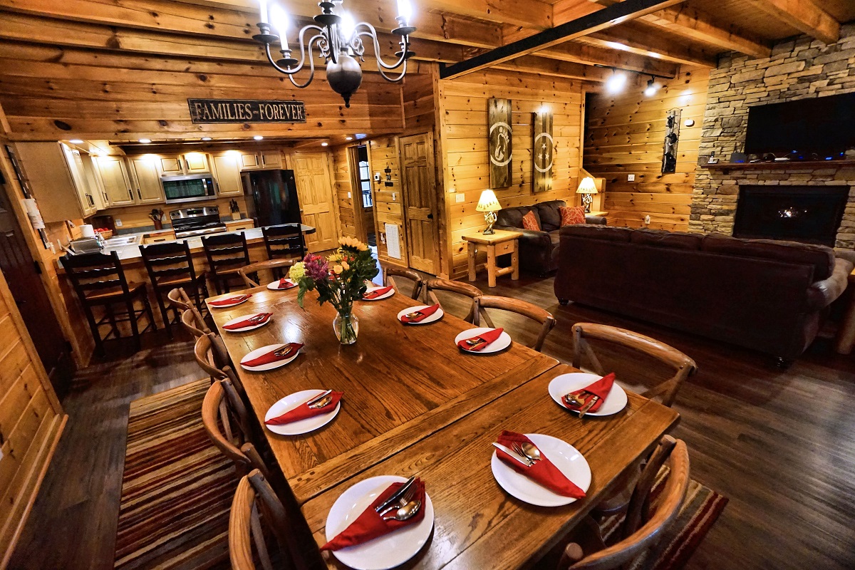 Bigfoot Crossing ℠ Bigfoot Cabins