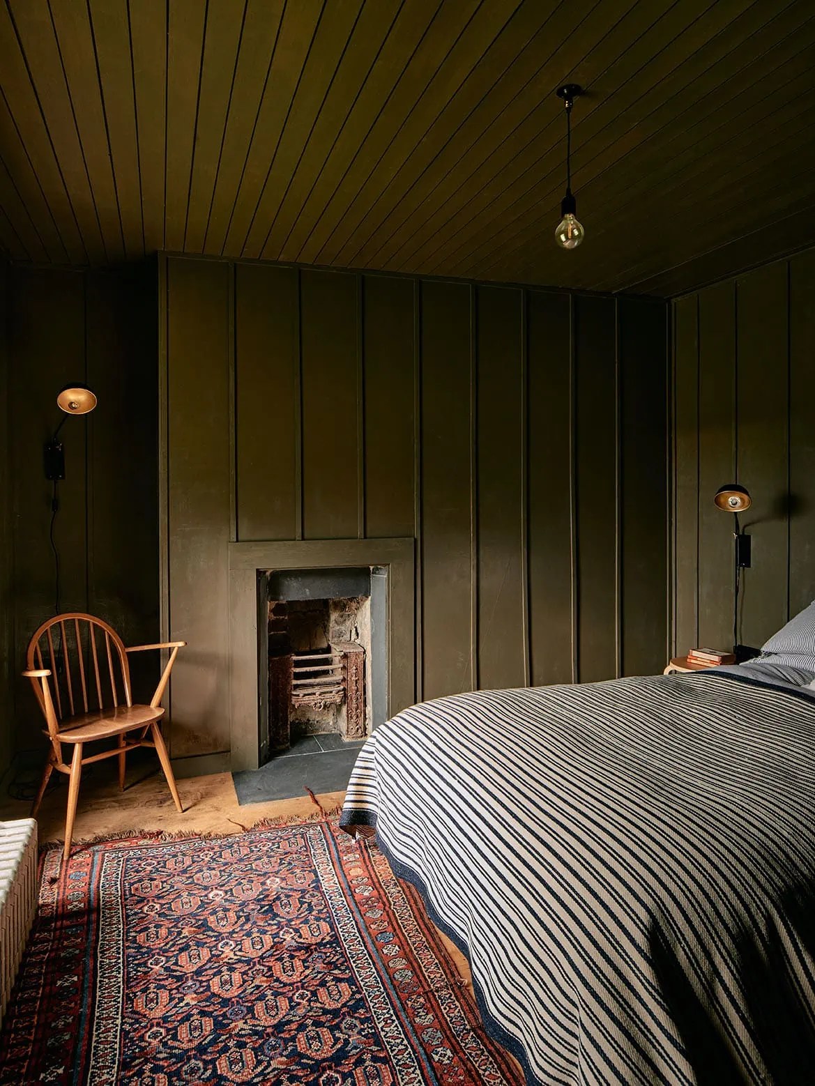 10 Awesome Board and Batten Wall Ideas to Incorporate