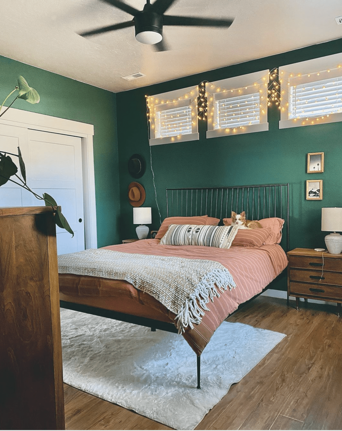5 Emerald Green Bedroom Ideas To Inspire You