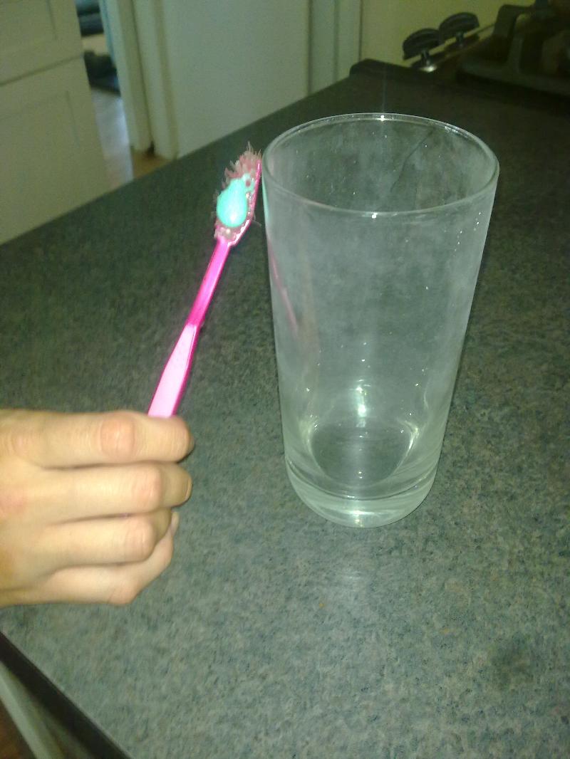 Clean Drinking Glasses with Toothpaste Big Green Purse