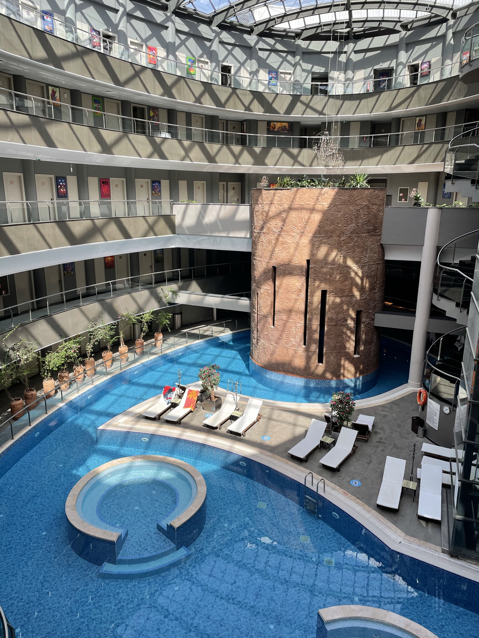 Doga Thermal Health and Spa in Pamukkale Big Guy Big World