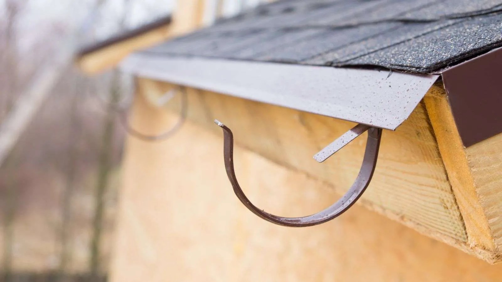 7 Easy Steps to Properly Install Gutter Brackets and Avoid Issues Big