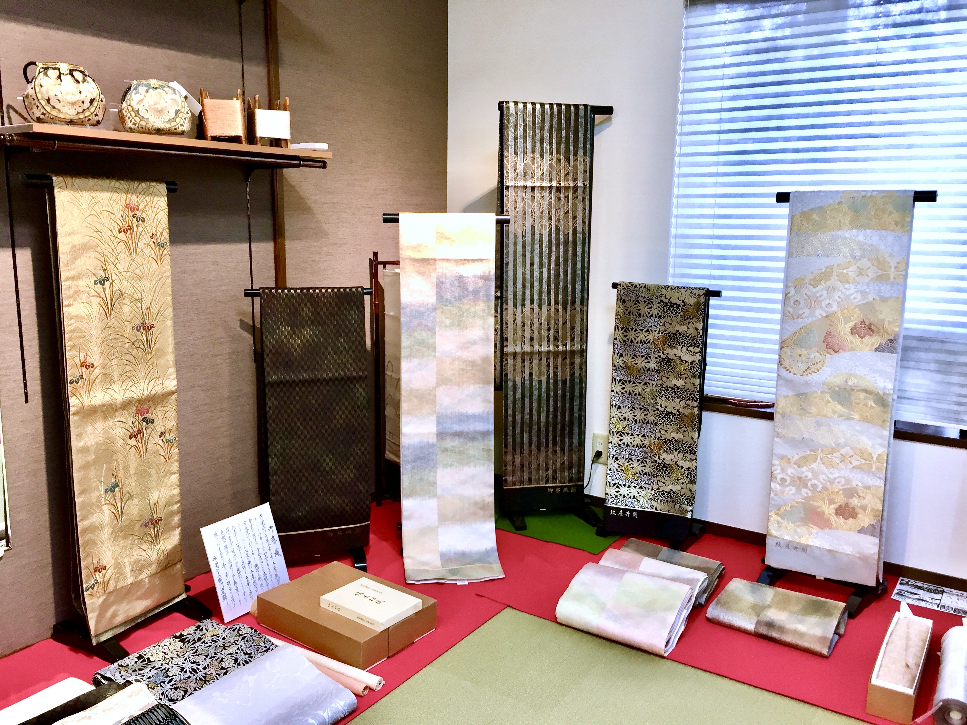 極上の逸品□正絹□御寮織紋屋井関□本金立涌波頭古典