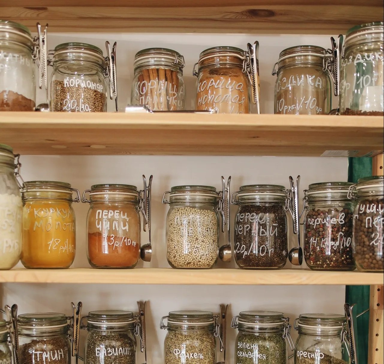 How to pack your pantry for a move Big Man's Moving Company Florida