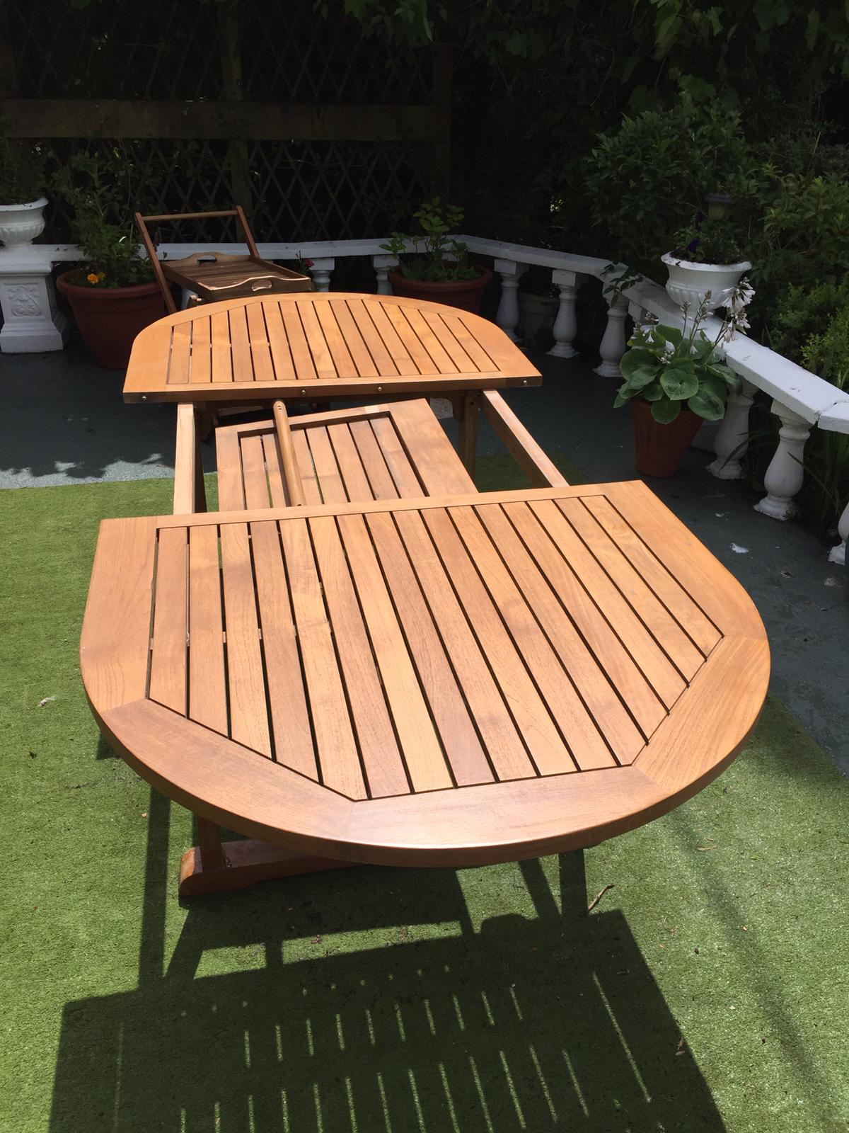 Extending Garden Table