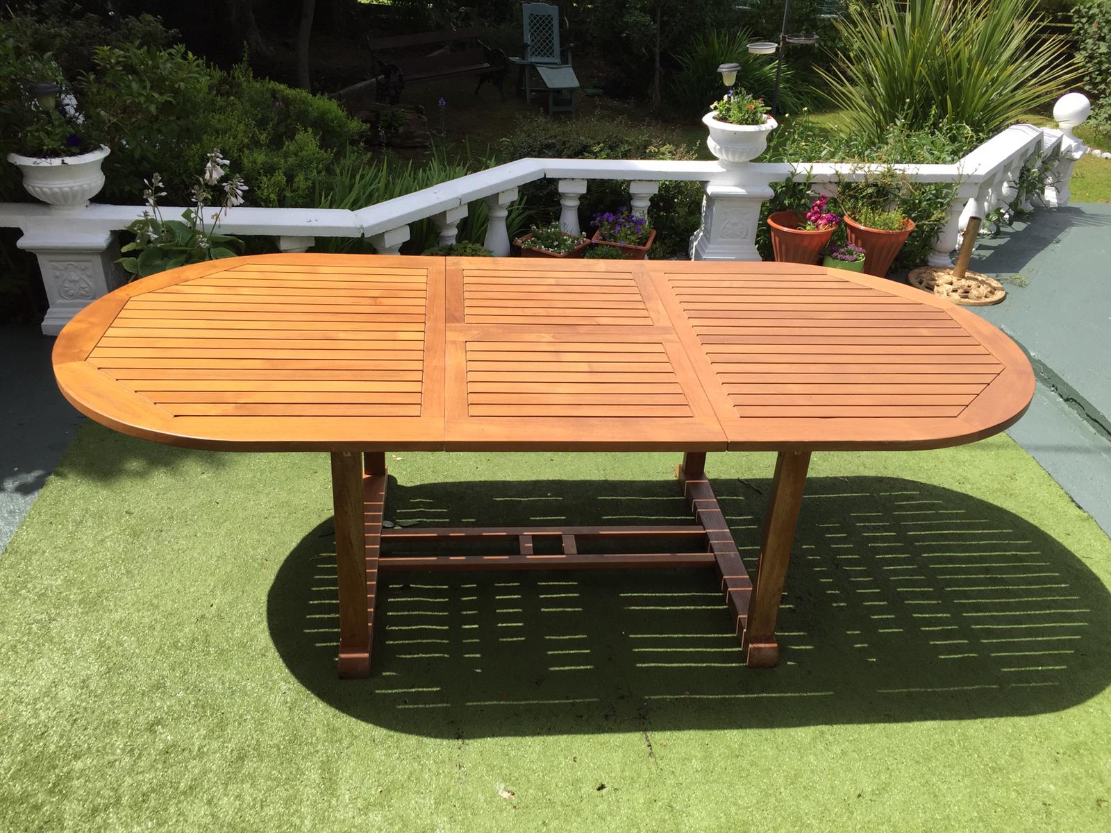 Extending Garden Table
