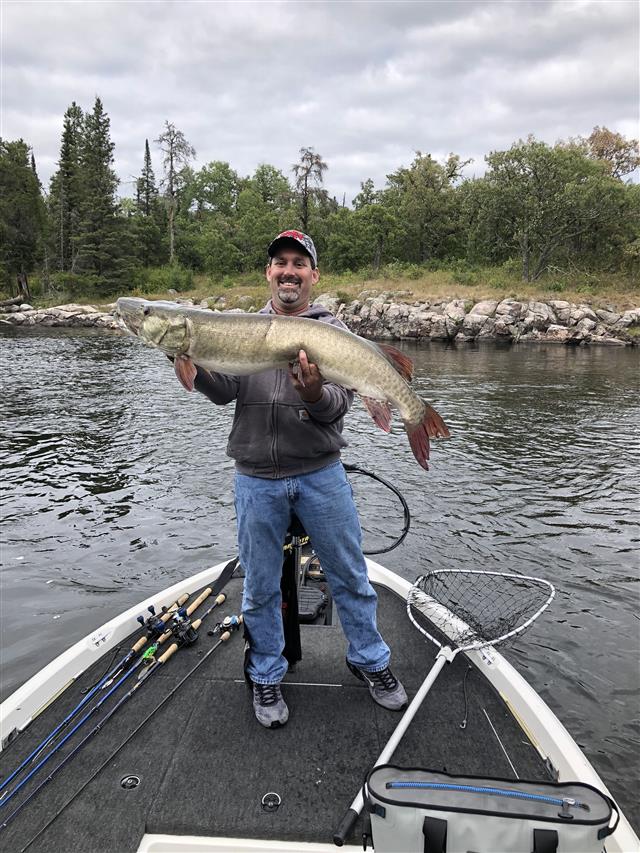 Northern Ontario Fishing in Minaki at Big North Lodge