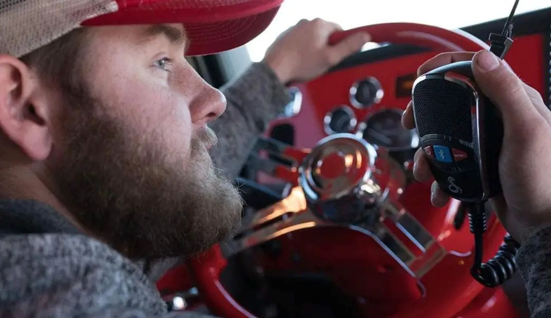 Top 5 Best CB Radio for Truckers Big Rig Pros