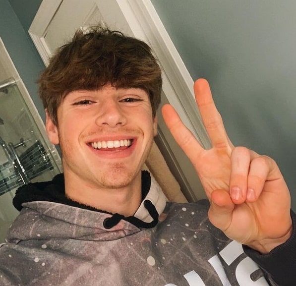 Mark Anastasio Wiki, Age, Height, Girlfriend, Net Worth, Family