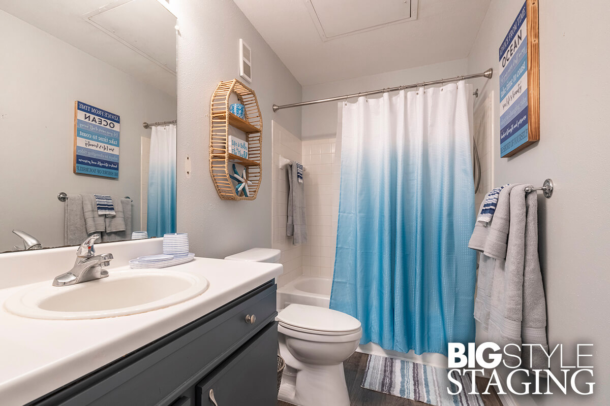 Short Term Rental Oakland Park Condo Big Style Staging