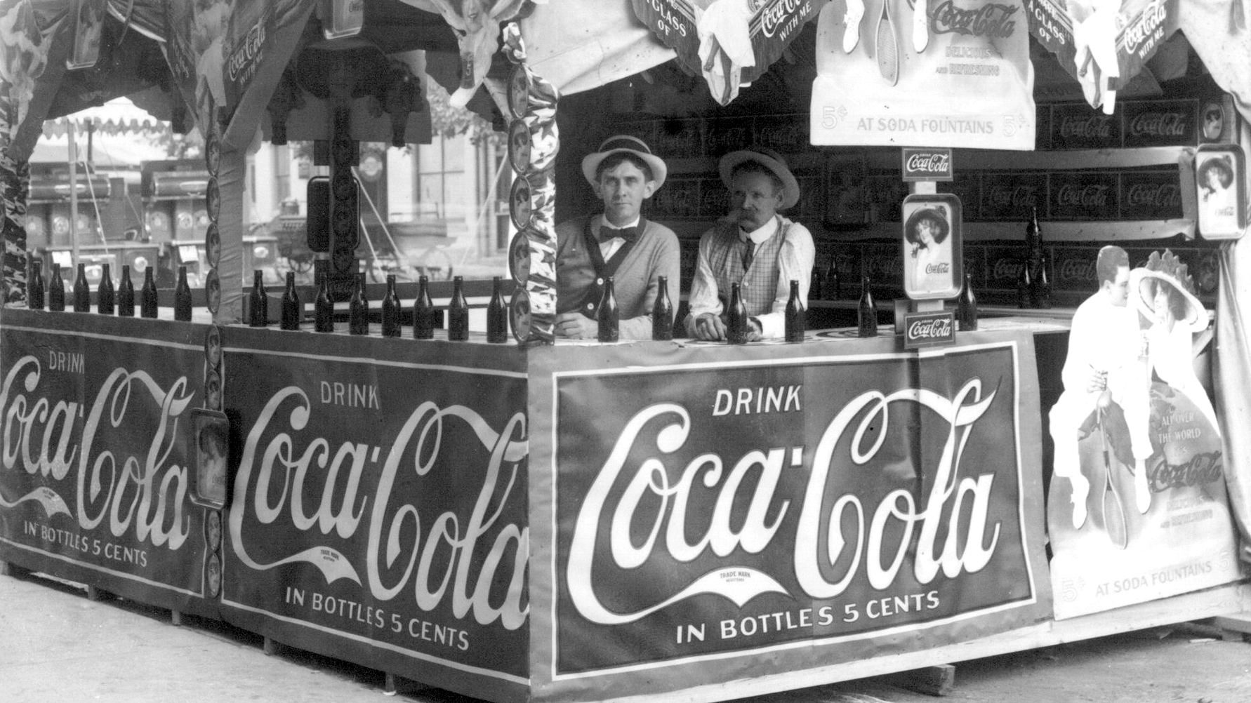 Design to Grow: How Coca-Cola Learned to Combine.