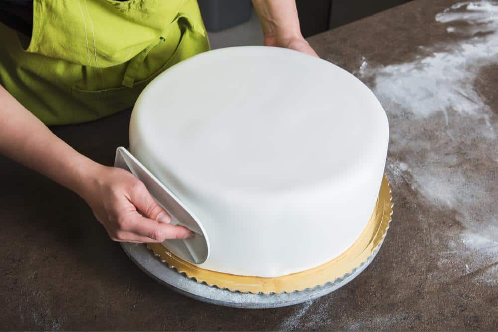 Best Way to Store Fondant Fridge or Counter? 2023 AtOnce