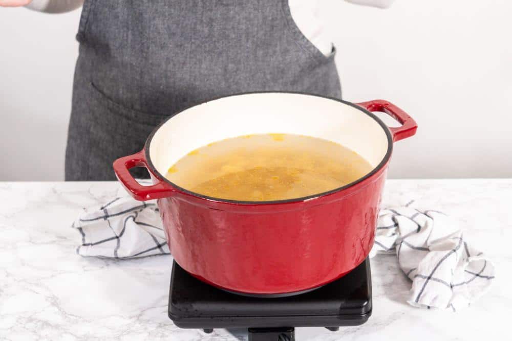 Can You Boil Water in a Cast Iron Dutch Oven