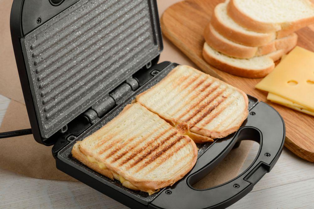 Sandwich Maker Vs. Panini Press