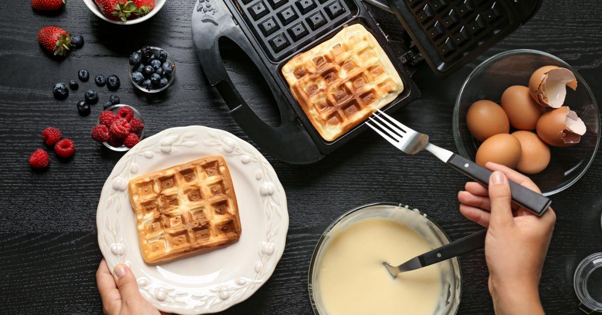 What Temperature Should I Set My Waffle Maker?