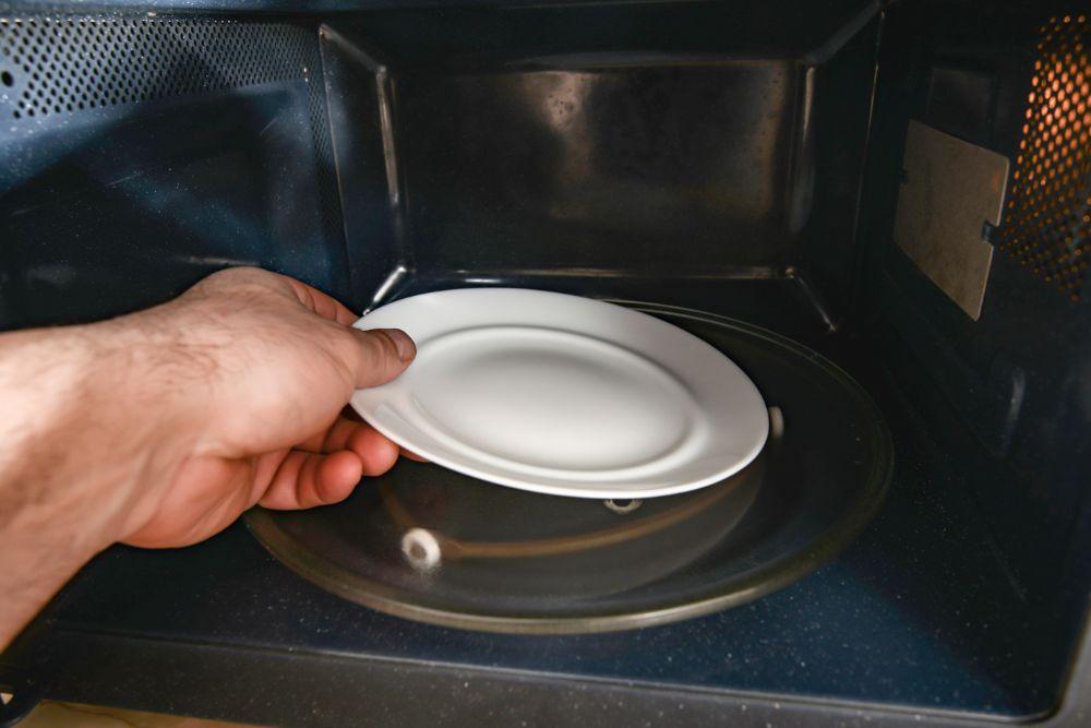 Are Wooden Bowls Microwave Safe? Quick Facts and Tips