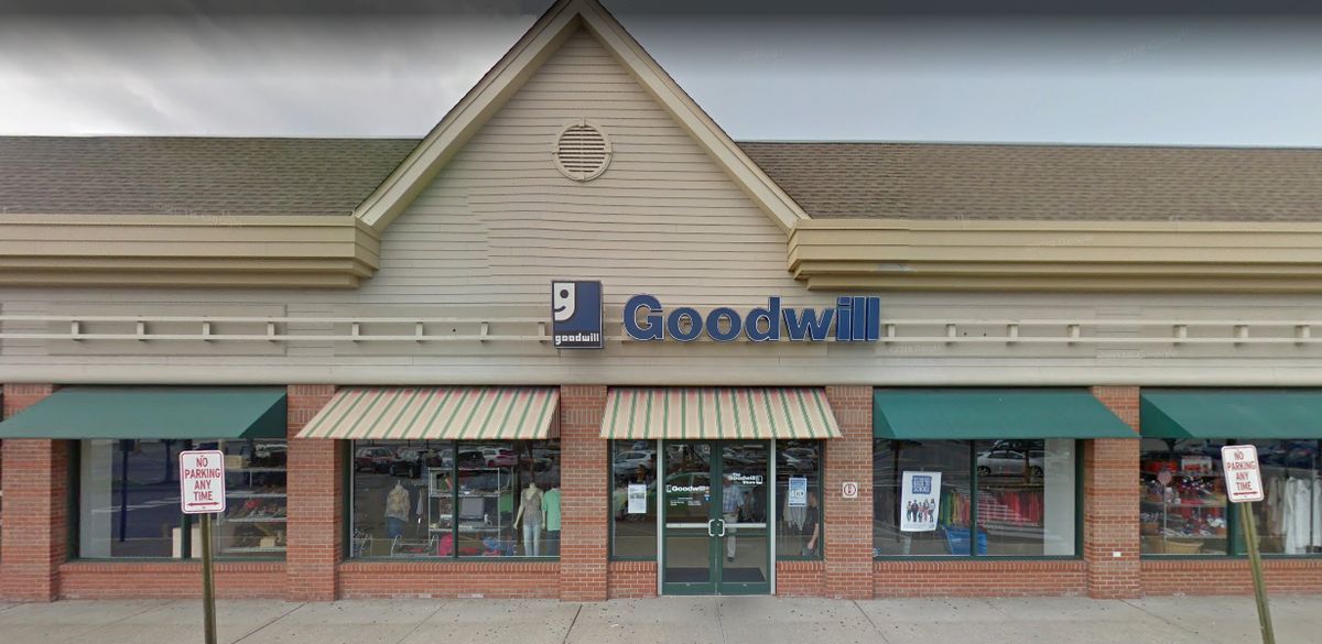 Goodwill Big V Town Centre New Windsor NY 12553
