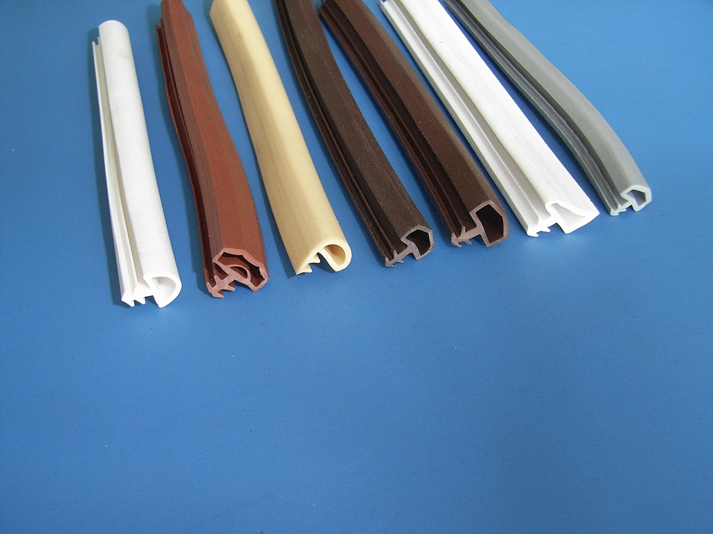 PVC door seal (slot type) BIHE RUBBER CO.,LTD