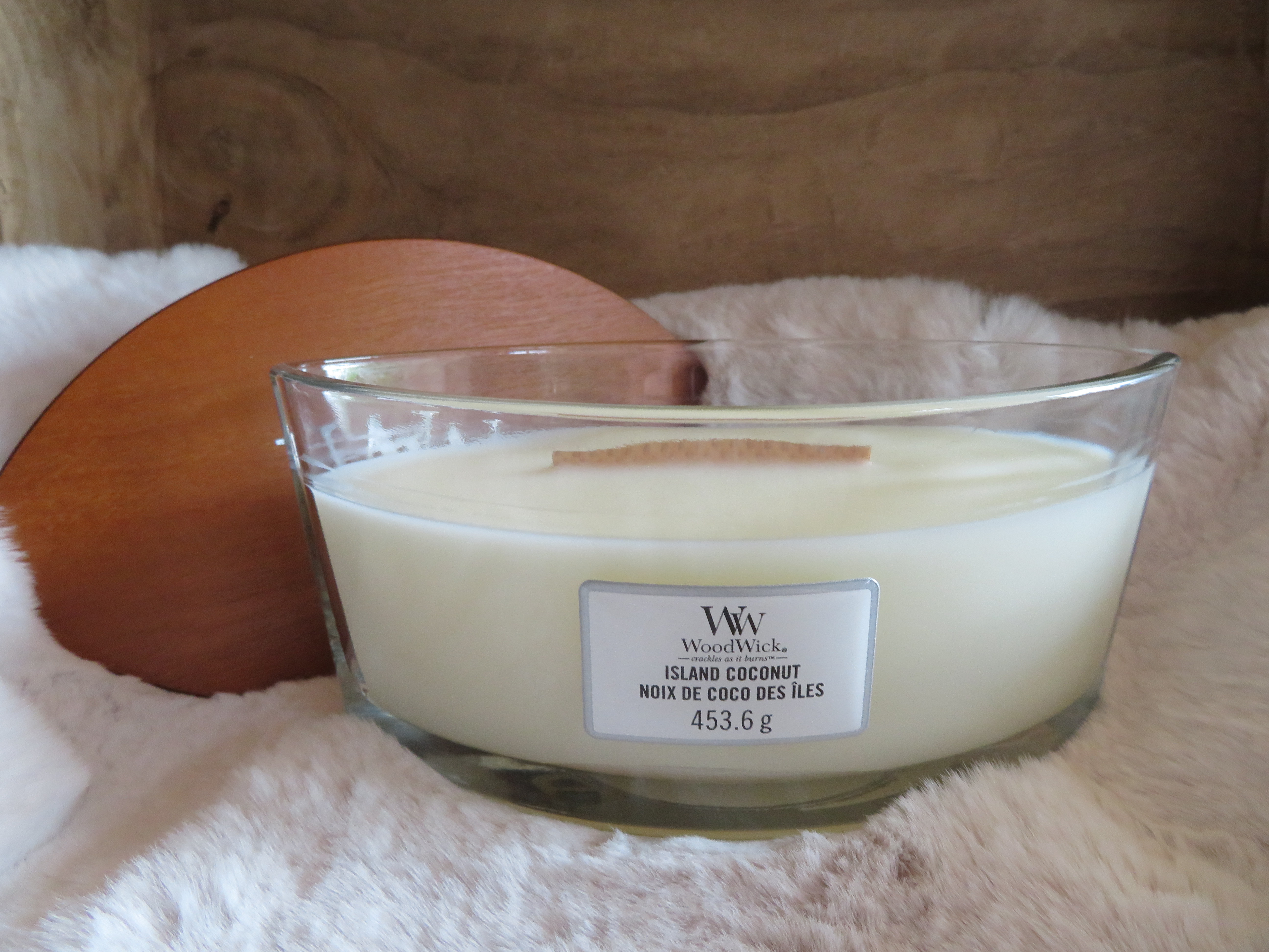 WoodWick Candle Island Coconut Ellipse Bij73
