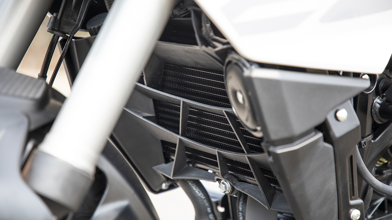 Bajaj Pulsar NS200 (BS6), Specifications, features, Images BikeKhoj