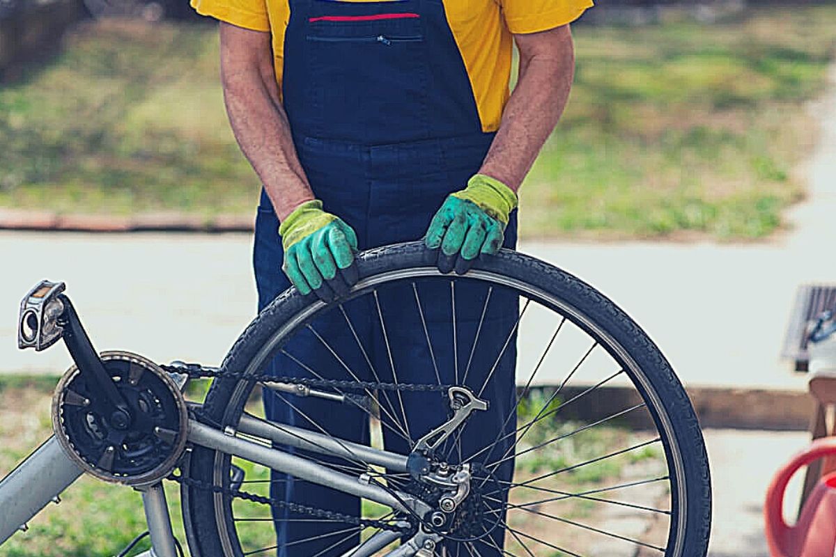 How Often Should You Change Your Bike Tires? FULL Guide