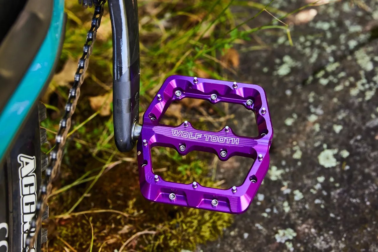 Wolf Tooth Components Waveform Pedals Come in Two Sizes for