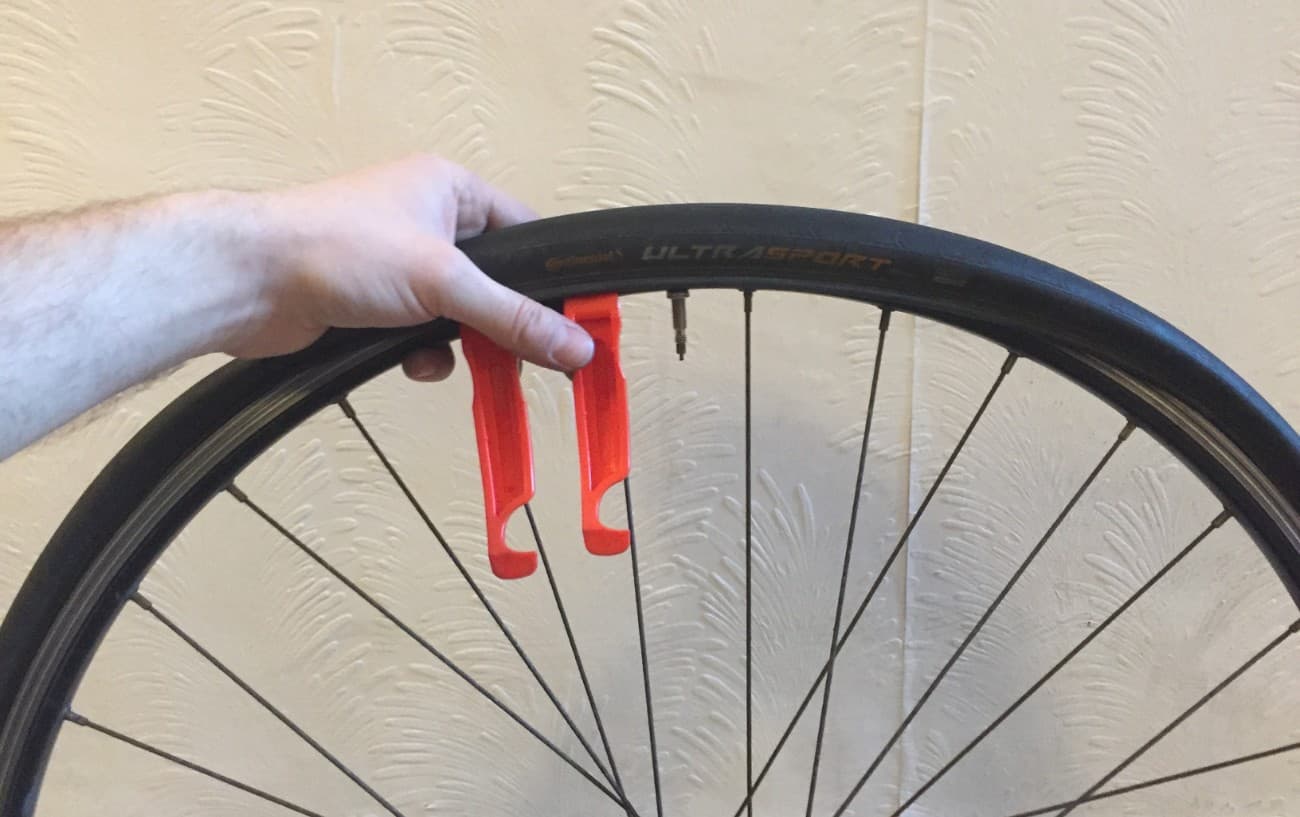 How To Change A Bike Inner Tube In 11 Steps [With Pictures]