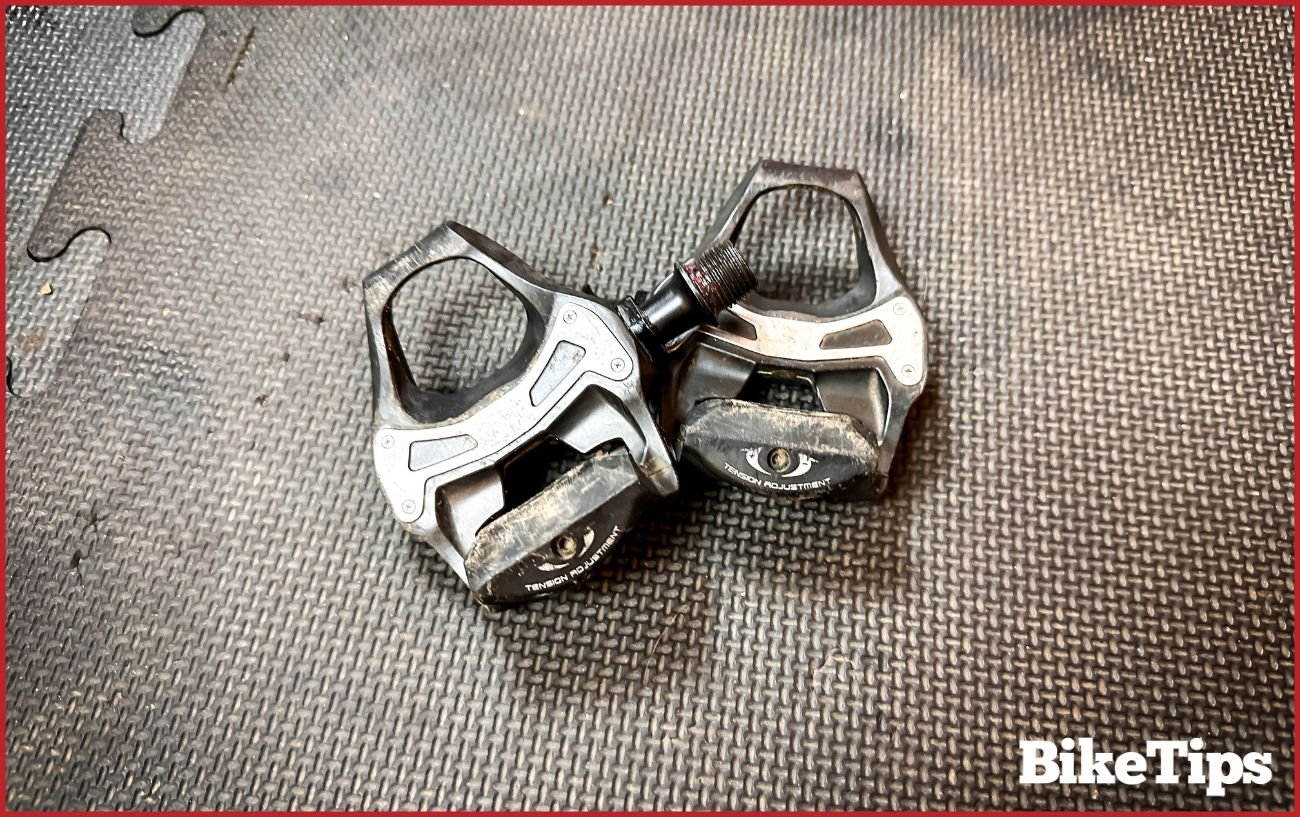 How To Remove Bike Pedals In 2 Steps [With Video Guide]