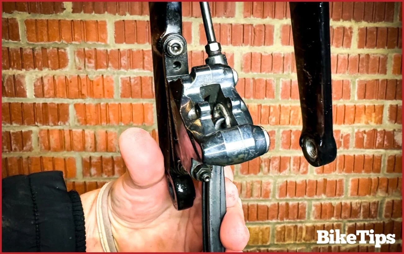 How To Replace Disc Brake Pads On A Bike In 7 Steps [With Pictures]