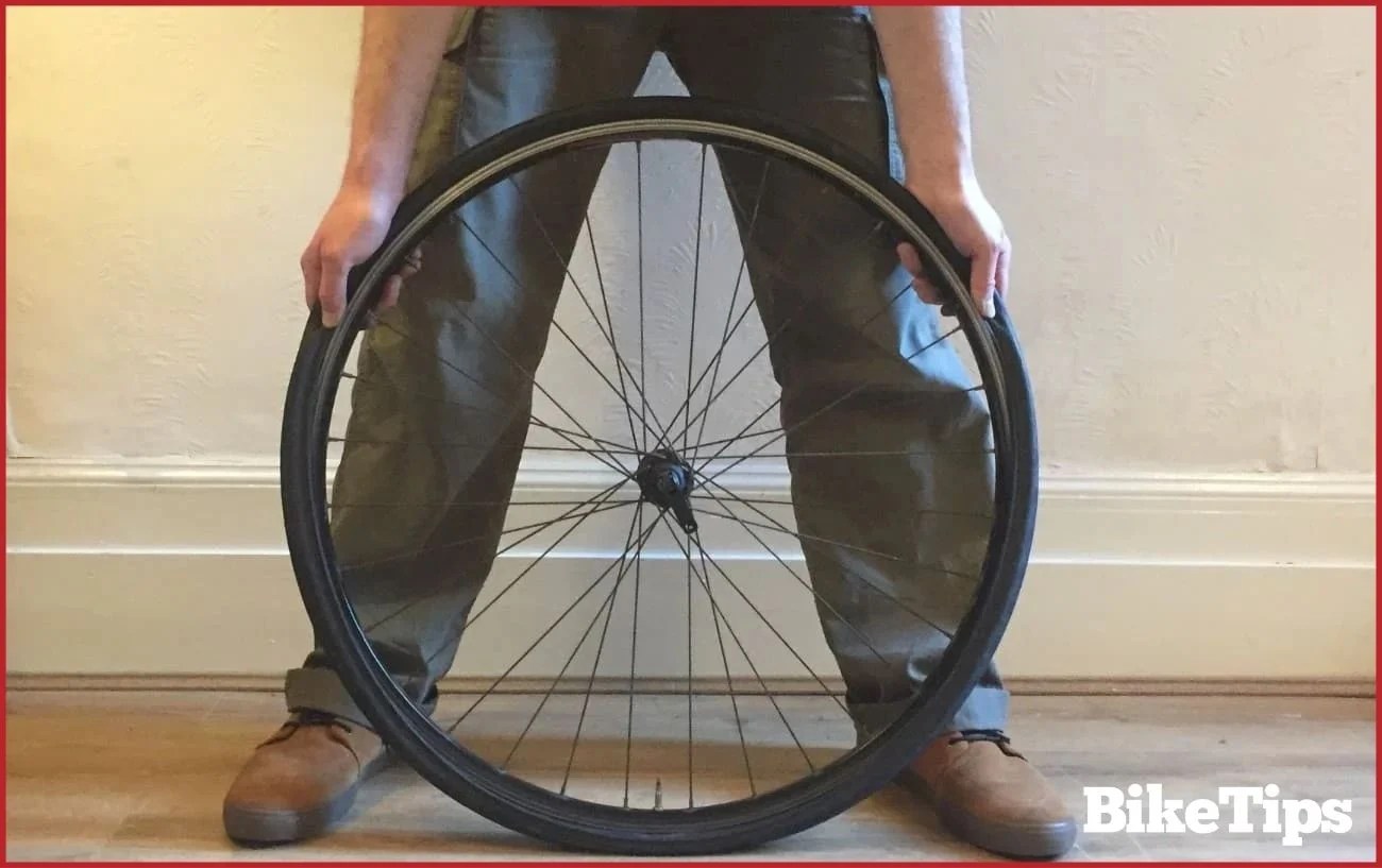How To Change A Bike Inner Tube In 11 Steps [With Video Guide]